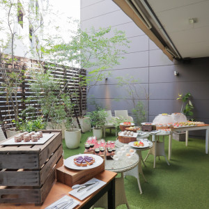 披露宴会場と併設のガーデン デザートビュッフェ|734575さんのAILE d'ANGE NAGOYA(エル・ダンジュ ナゴヤ)の写真(2573242)