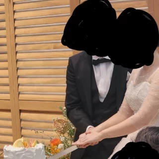 ケーキ入刀時の様子