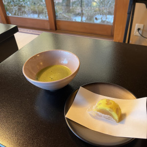 ホテル内で庭園を眺めながらお茶が飲めます。|734926さんのHotel Kaneyamaen ホテル鐘山苑の写真(2355379)
