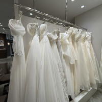 定休先ドレス店のウェディングドレス
