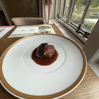 お肉は口の中でとろける柔らかさ