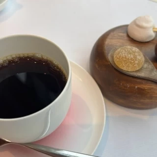 コーヒーとお茶菓子