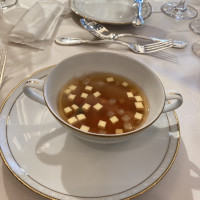 スープ。目の前で注いでくれました。