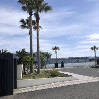 式場のまわりが海でリゾート感があって良かったです。