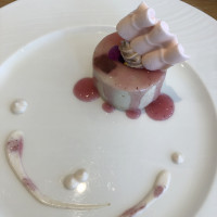 ムースが少し酸味が効いてとても美味しかったです。
