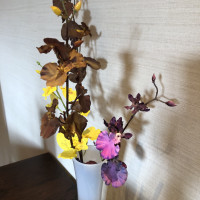 シンプルな装花がとてもかわいいです。