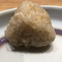 鯛めしのおにぎりが出汁が効いて美味しかったです。