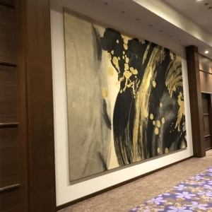 披露宴会場に和風な絵が飾ってあり和装が似合うと思います。|735266さんの久留米 萃香園ホテルの写真(2358932)
