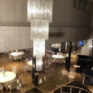 披露宴会場のシャンデリアがとてもゴージャスでした。|735266さんのシャトー文雅の写真(2359014)