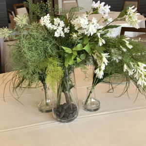 ナチュラルな感じの装花がとても素敵だと思います。|735266さんのノートルダムマリノア/FIVESTAR WEDDINGの写真(2430154)
