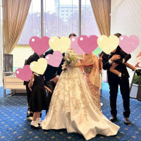 披露宴会場を出てすぐのロビー。大きな窓があって開放あり