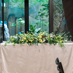 新郎新婦席は定額の花にしました。|736325さんのクラシカ表参道/別邸KEYAKIの写真(2541854)