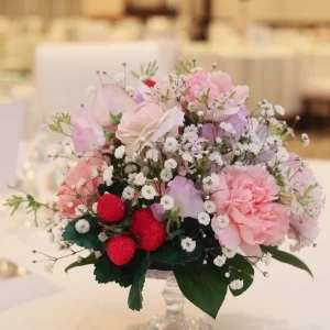 ゲストテーブル装花|736413さんのJR HOTEL CLEMENT TAKAMATSU（JRホテルクレメント高松）の写真(2458277)