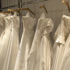 衣装室のウェディングドレス|736517さんのロイヤルガーデンパレス 柏 日本閣の写真(2569988)