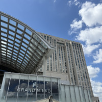 駅から見えるホテルです