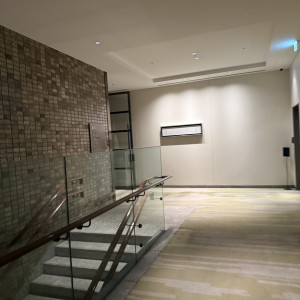 裏口からの通路|736548さんのパレスホテル東京(PALACE HOTEL TOKYO)の写真(2500128)