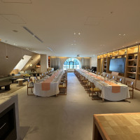 給仕スペースから全体