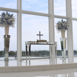 白基調の挙式場|736828さんのアートグレイス ウエディングコースト 東京ベイの写真(2562050)