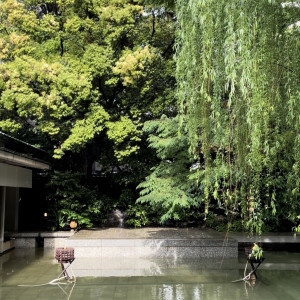 会場にある池を廊下からみた景色です|736907さんの名古屋 河文の写真(2443356)