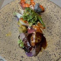 シェフ特製フレンチ料理
その季節に合わせた食材を使うそうです