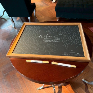 ウェルカムスペースでパネルをはめる演出をしました|736976さんのカノビアーノ福岡の写真(2544103)