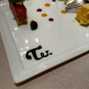 TWICEのロゴのとミッキー|736989さんのセント・ラファエロチャペル御堂筋の写真(2587746)