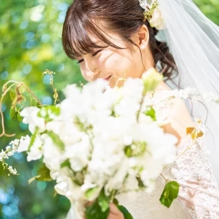 チャペルのグリーンバックで撮っていただきました。
