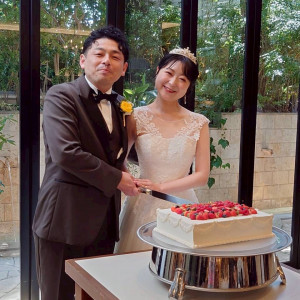 ケーキ入刀|737113さんのアーカンジェル代官山/テイクアンドギヴ・ニーズウェディングの写真(2517931)