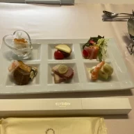 前菜すごく美味しかったです。
ホタテやサー入っていました。
