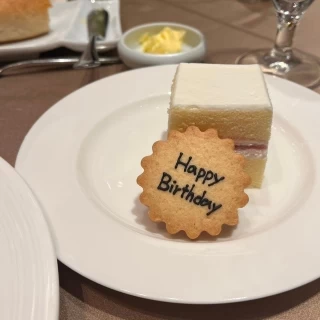 お誕生日の近いゲストへのサプライズ