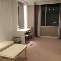 当日花嫁の着替える部屋。