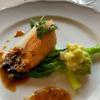 結婚式後の食事、魚料理です。