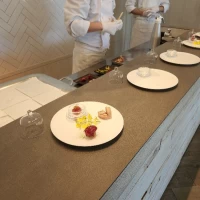 シェフがひとつひとつ説明しながら仕上げてくれました。