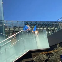 ブーケ投げるところ