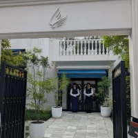 建物入口