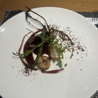 お中料理。野菜もあり美味しい。