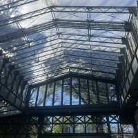 天井は開けることもできる。