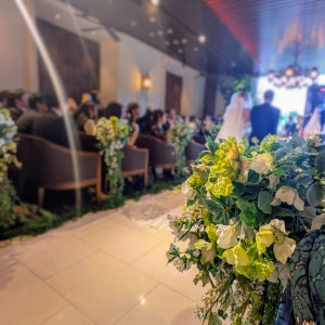 挙式会場装花|737883さんのTHE LUIGANS Spa & Resort(ザ・ルイガンズ．スパ＆リゾート)の写真(2383311)