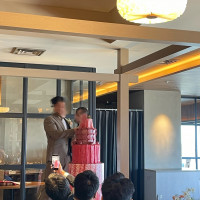 ケーキカットは肉ケーキを選べます