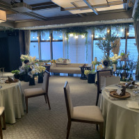 ここは100人程度入る会場です
白を基調とした会場でした