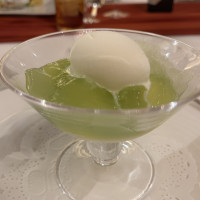 デザートはアイスでさっぱり食べれました！
メロンでした！