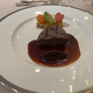 メイン肉料理
