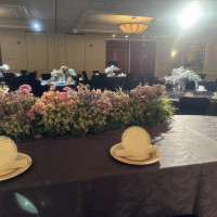 長方形の会場はゲストとの距離が近く感じます