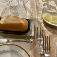 付け合わせのパン。