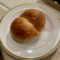 付け合わせのパン。