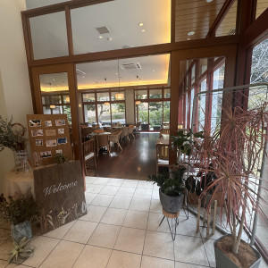 エントランス入って右手の待合室！まるでカフェのお店の様！|738296さんのAMANDAN HILLS ～アマンダンヒルズ～の写真(2375326)
