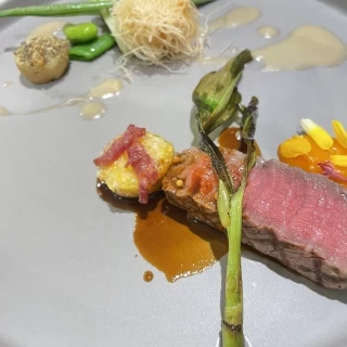 メインのお肉料理