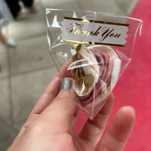 フラワーシャワーのラッピング|738353さんのグランドプリンスホテル高輪 貴賓館の写真(2541100)