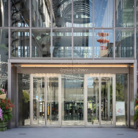 残念ながらツリーはなかったですが、門松がありました！