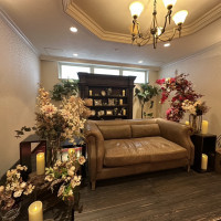 新郎新婦の準備部屋の前のロビーです